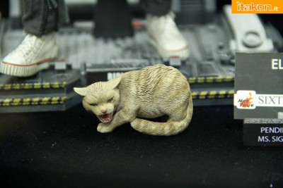 sdcc2014-hot-toys-booth-40.jpg