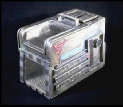 Alien_Cat Box-Real Prop (1).jpg