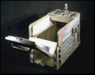 Alien_Cat Box-Real Prop (3).jpg