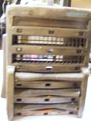 Alien_Cat Box-Real Prop (10).jpg
