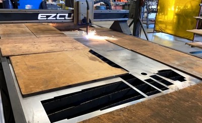 PlasmaCuttingMetalSheets1.jpg